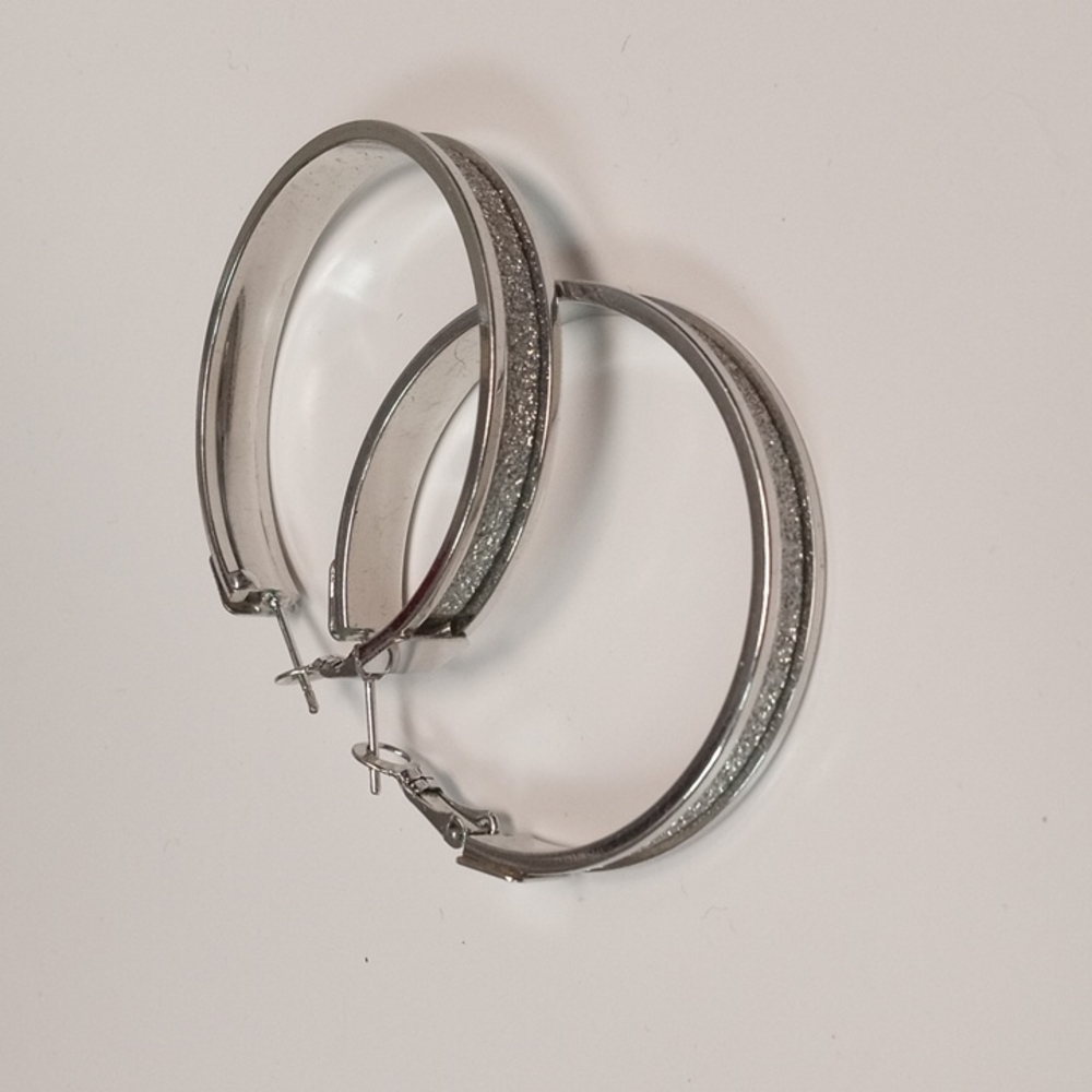 Pretty Sterling Silver Hop Earrings